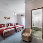 Hotel Colmeia