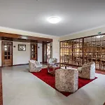 Colmeia 3* Monte Real