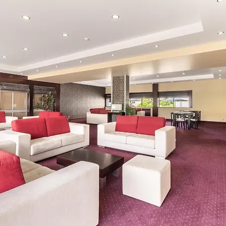 Hotell Colmeia Monte Real