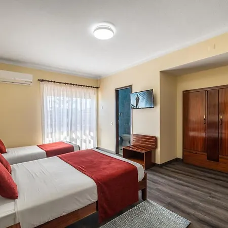 Colmeia Hotel Monte Real