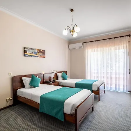 Ξενοδοχείο Colmeia 3*