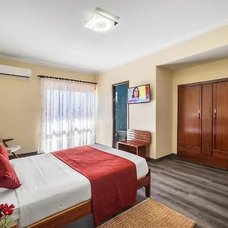 Ξενοδοχείο Colmeia 3*