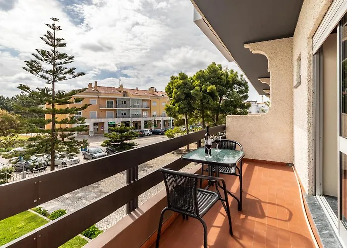 Hotell Colmeia Monte Real