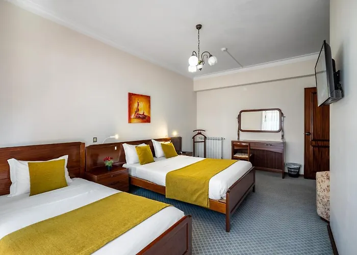 Colmeia Otel 3*