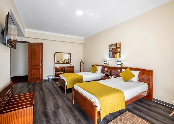 Colmeia Otel 3*